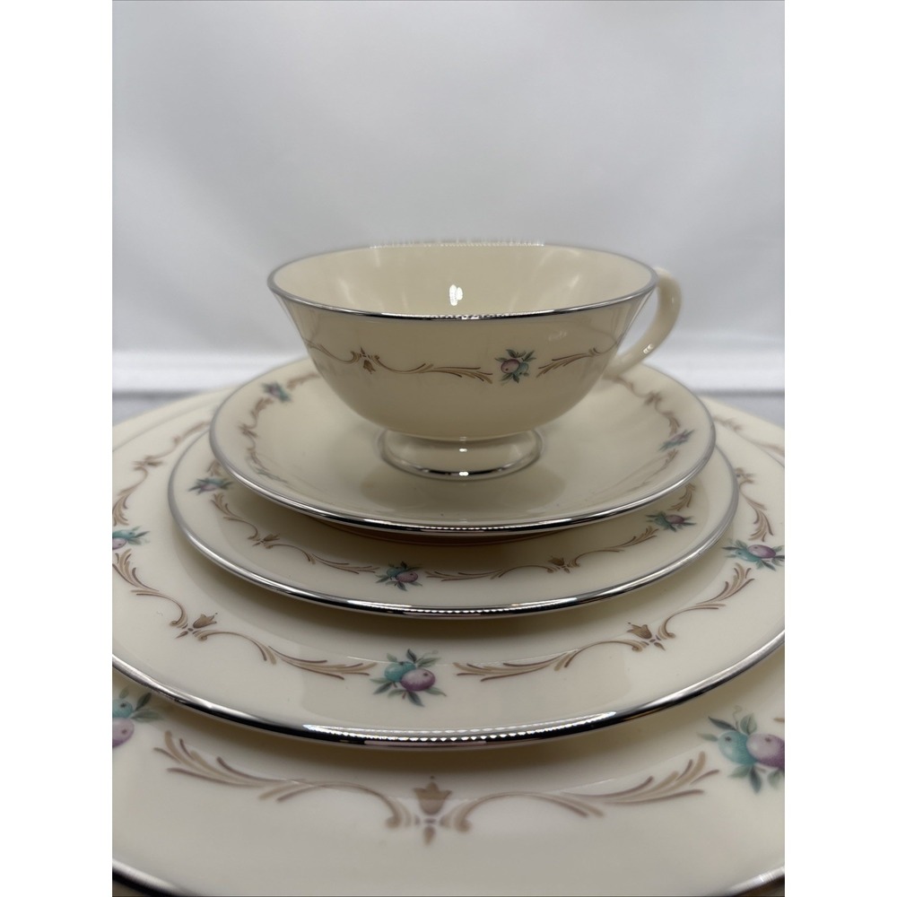 LENOX CAPRI 5 PIECE PLACE SETTING MADE IN USA G-511